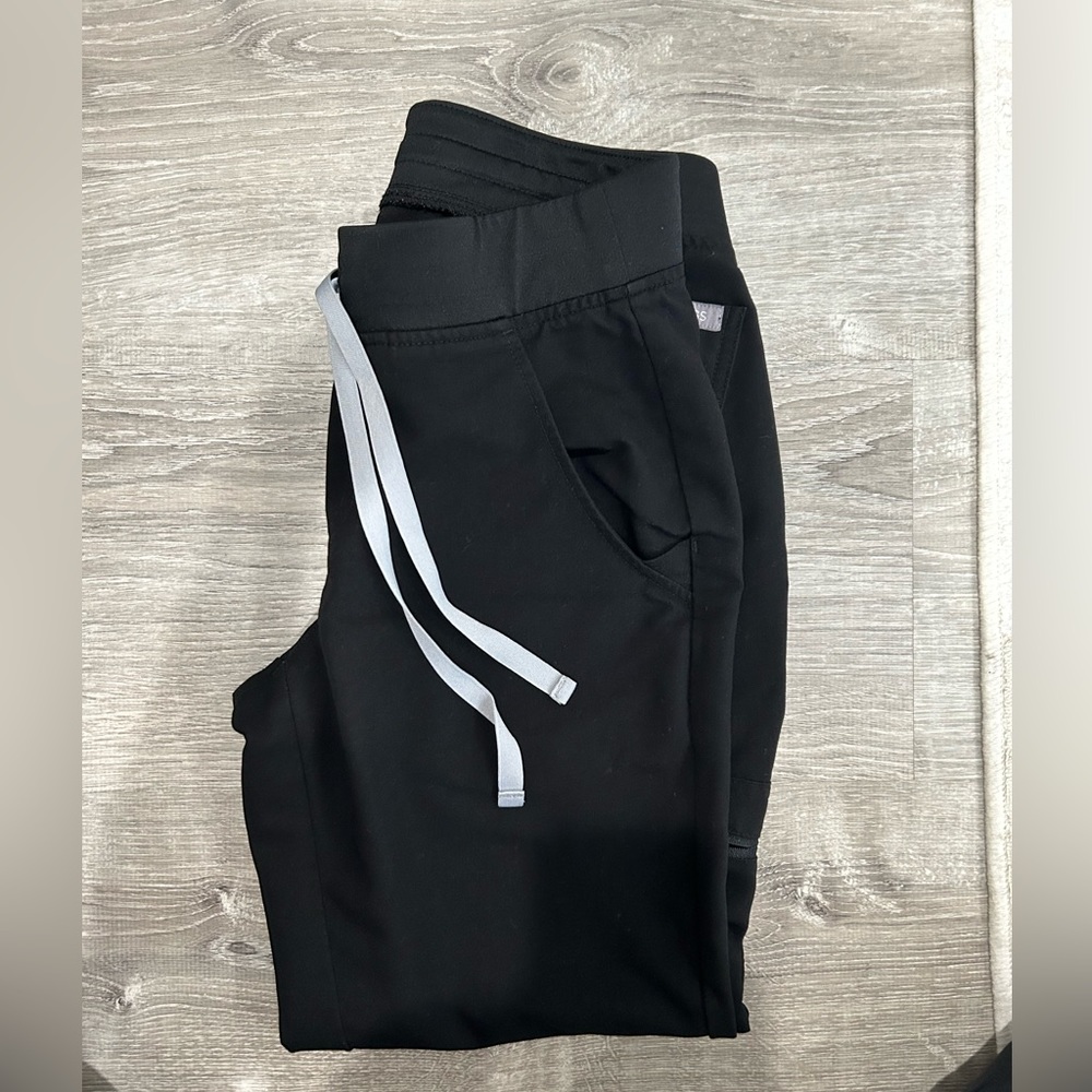 Figs Zamora Jogger Scrub Pants. XSmall. Black.